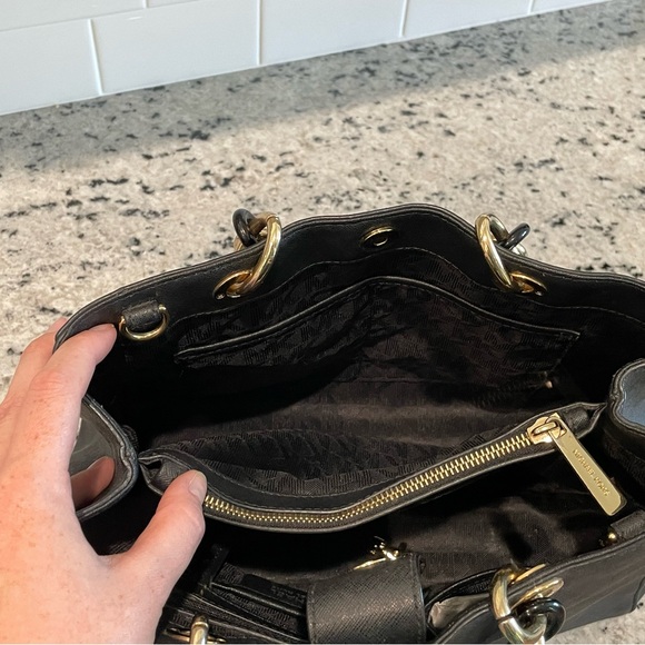 Michael Kors- Cynthia medium black satchel- 30S3TCYS2L - Picture 9 of 11